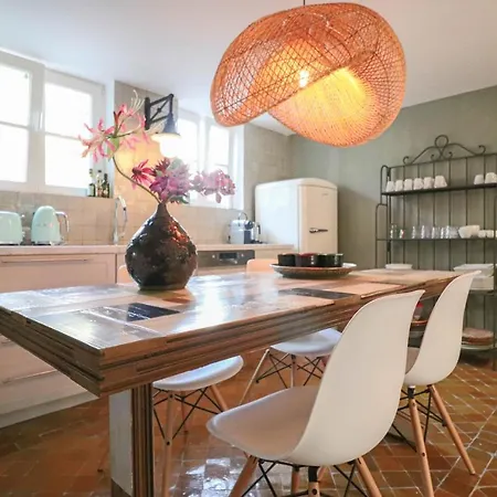 Charming At 200m From * アンティーブ