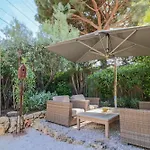 Charming At 200m From