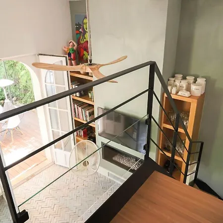 Charming At 200m From Willa