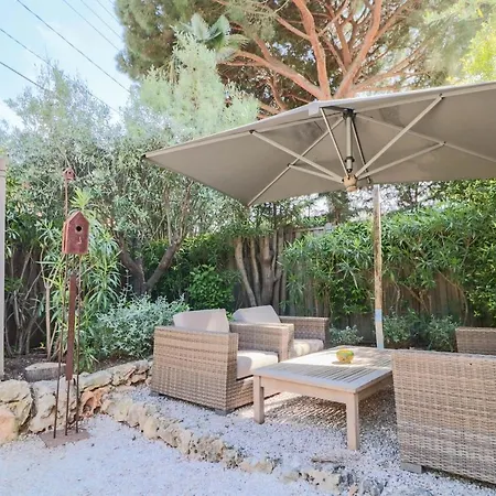 Charming At 200m From Antibes