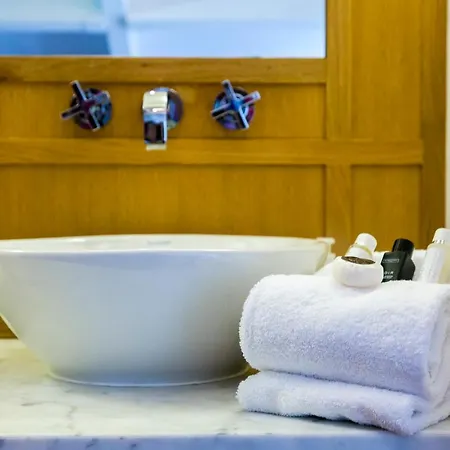 Charming At 200m From Willa Antibes